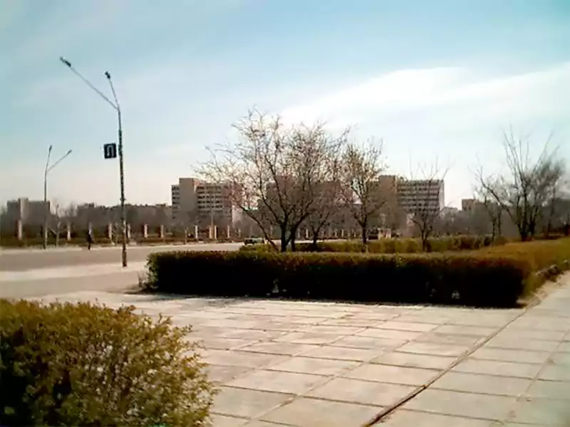 Вид на центральную дорогу и 8 микрорайон города Актау (Шевченко)