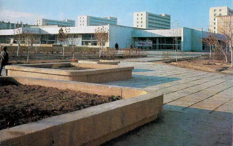 Город Навои. Торговый центр. 1972 год.