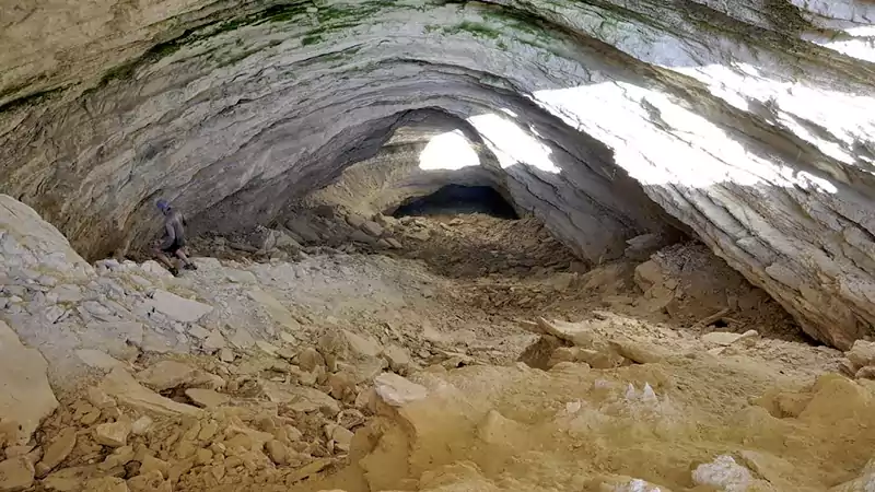 Пещера Утебай в Мангистау